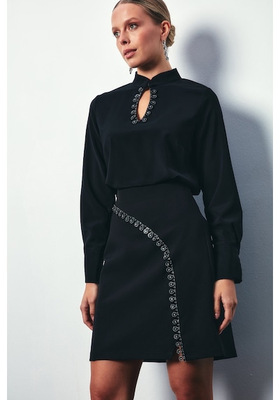 Sateen Yaka Damla Detaylı Bluz - Siyah