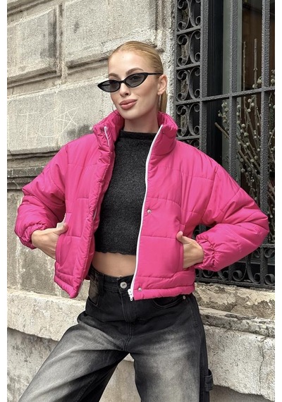 Pembe Dik Yaka Çıtçıtlı Fermuarlı Kısa Şişme Mont