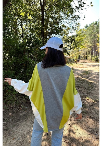 WeShaya Kadın Gri Polo Yaka, Uzun Yarasa Kol, Lastikli Manşet, Asimetrik Color Block, Salaş Sweatshirt Bluz Gri