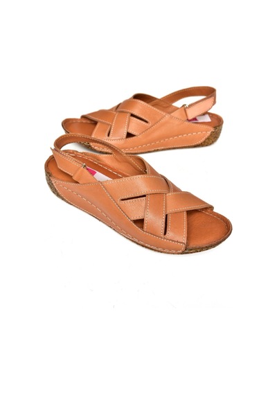 Fox Shoes P555012303 Taba Hakiki Deri Comfort Ortopedik Taban Kadın Sandalet Taba