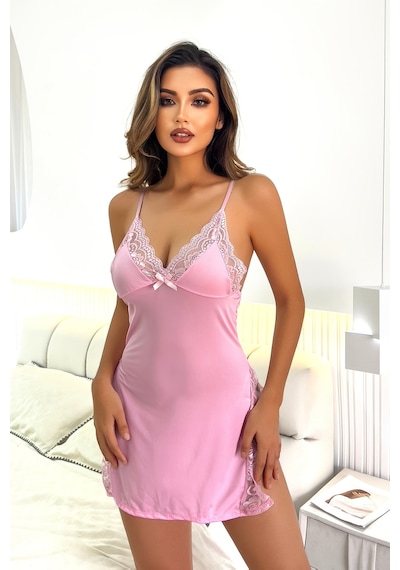 Merry See Dantelli Yanlardan Derin Yırtmaçlı Gecelik Pembe