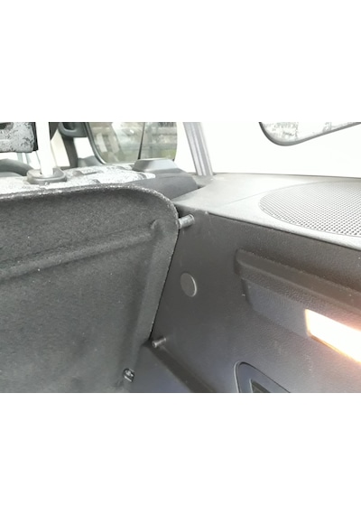 Ford Courier Pandizot Tutucusu Ayağı Demir 2013-2020 1 Adet