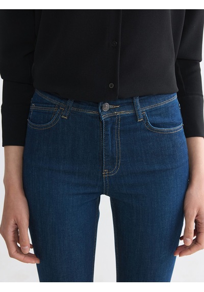 Lcwaıkıkı Classic İndigo Slim Mom Kadın Jean Pantolon