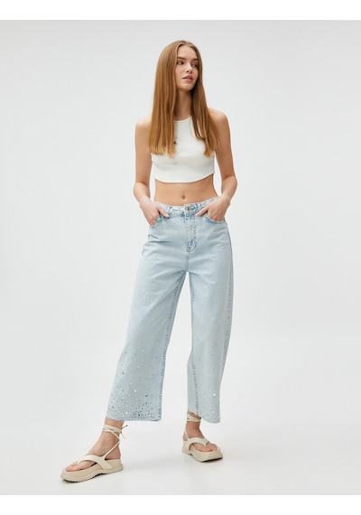 Koton Crop Bol Paça Kot Pantolon Taş İşlemeli - Bianca Crop Jean Bleach 3sal40022md Açık Mavi Koton Crop Bol Paça Kot Pantolon Taş İşlemeli - Bianca Crop Jean Bleach 3sal40022md Açık Mavi
