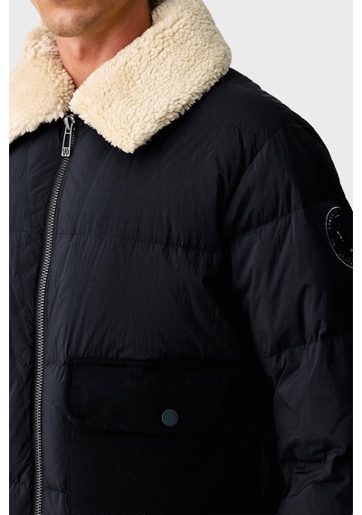 Armani Exchange Regular Fit Kapitoneli Klasik Yaka Mont Erkek Mont Xm003325 Af27210 Ub101 Lacivert Armani Exchange Regular Fit Kapitoneli Klasik Yaka Mont Erkek Mont Xm003325 Af27210 Ub101 Lacivert