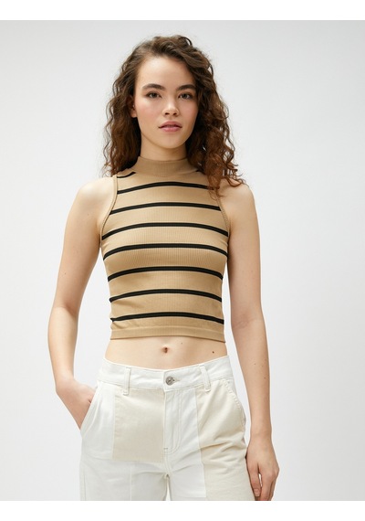 Koton Crop Atlet Dik Yaka Fitilli Desenli Bej Çizgili 3sal30103ık 3SAL30103IK0S5