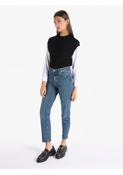 Colin's Colins 703 Carla Dar Kesim Orta Bel Düz Paça Mavi Jean Kadın Pantolon Cl1065294 Denim Colin's Colins 703 Carla Dar Kesim Orta Bel Düz Paça Mavi Jean Kadın Pantolon Cl1065294 Denim