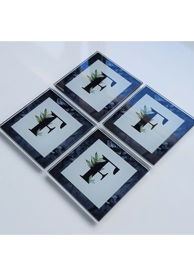  Decorita Cam Bardak Altlığı F Harfli Tasarım 4'lü Takım 10 x 10 CM Beyaz - Siyah