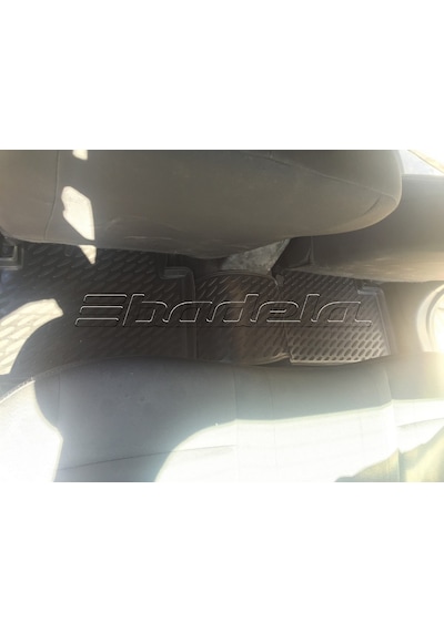 Renault Fluence Havuzlu Paspası 3D Siyah Klipsli