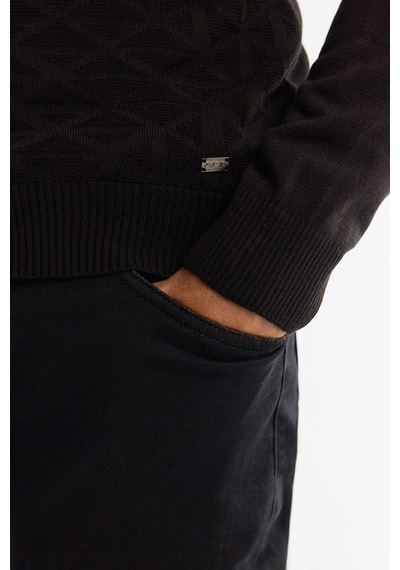 Avva Erkek Siyah Bisiklet Yaka Dokulu Regular Fit Triko Kazak E005110