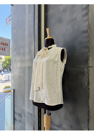 Pera Moda Sıfır Kol Fularlı Modal Yazlık Kadın Gömleği Bej