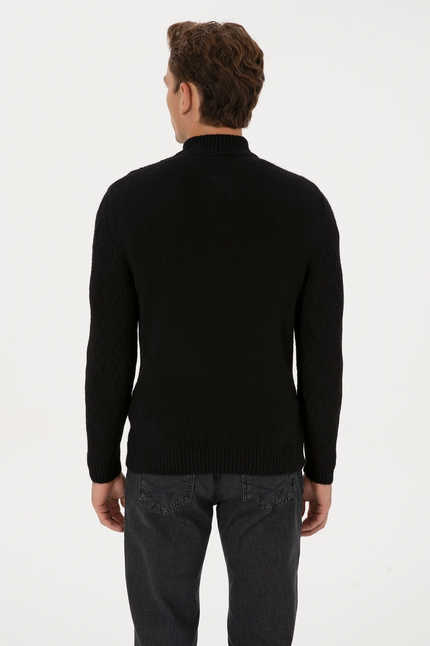U.S. Polo Assn. Erkek Regular Fit Yarım Fermuarlı Desenli Siyah Kazak 50315035-VR046