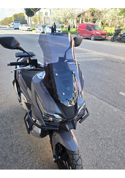 Motocam Rks Freccia Ön Cam 2022-2026 Model 55cm Füme Renkli 4mm Kısa