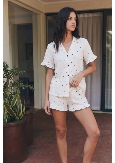 Kadın Esnek Şortlu Bol Beyaz Pijama Takımı