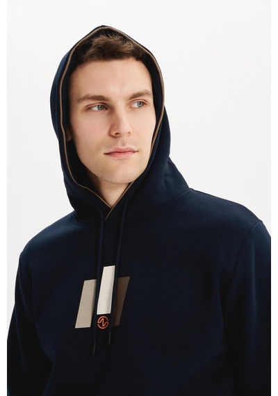 AR-MA Arma Erkek Kapüşonlu Sweatshirt Kanguru Cepli, 3 İplik Şardonlu, Regular Fit, %70 Pamuk %30 Polyester K30254628502 Lacivert AR-MA Arma Erkek Kapüşonlu Sweatshirt Kanguru Cepli, 3 İplik Şardonlu, Regular Fit, %70 Pamuk %30 Polyester K30254628502 Lacivert