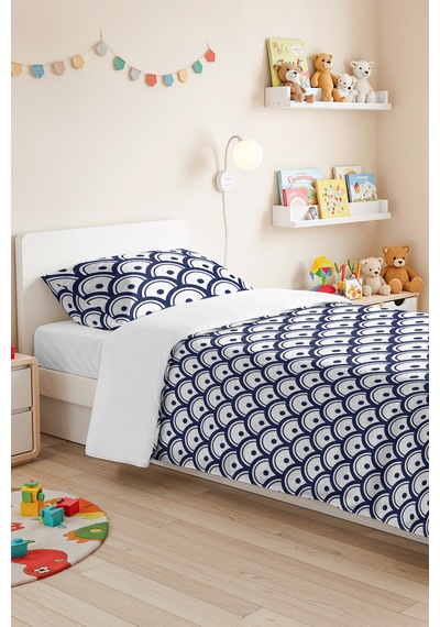 Mavi Geometrik Genç Odası Tek Kişilik Pike Takımı - Modern Lacivert 160x220 Cm Kapitone Yatak Örtüsü Dumanlı Saten Zemini Mavi Geometrik Genç Odası Tek Kişilik Pike Takımı - Modern Lacivert 160x220 Cm Kapitone Yatak Örtüsü Dumanlı Saten Zemini