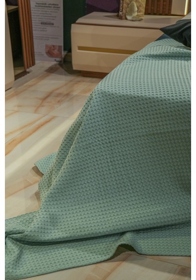 Sofline Premium %100 Pamuk Çift Kişilik Yazlık Pike, Yatak Örtüsü,terletmez Kumaş Nilyeşil Renk 240x200cm Nil Yeşili Sofline Premium %100 Pamuk Çift Kişilik Yazlık Pike, Yatak Örtüsü,terletmez Kumaş Nilyeşil Renk 240x200cm Nil Yeşili