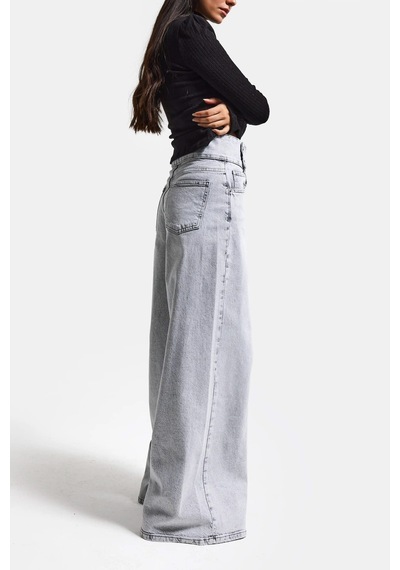 Itsbasic Kadın Gri Renk 4s6-12 Palazzo Fit Kemer Detaylı Elastan Kumaş Denim Jean Itsbasic Kadın Gri Renk 4s6-12 Palazzo Fit Kemer Detaylı Elastan Kumaş Denim Jean