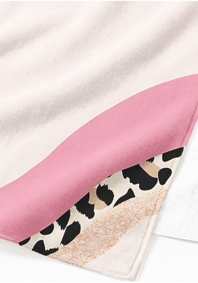 Leopar Desenli Pembe Modern Plaj Havlusu - Soyut Bohem Nude Siyah Hızlı Kuruyan Mikrofiber Havlu Çok Renkli