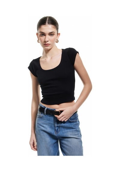 Koton Pamuklu Slim Fit Kısa Kollu Bisiklet Yaka Tişört Siyah 5sak50240ek Siyah