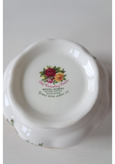 Old Country Roses Bone China England Antika Şekerlik 9.5 Cm 160 Ml Sarı