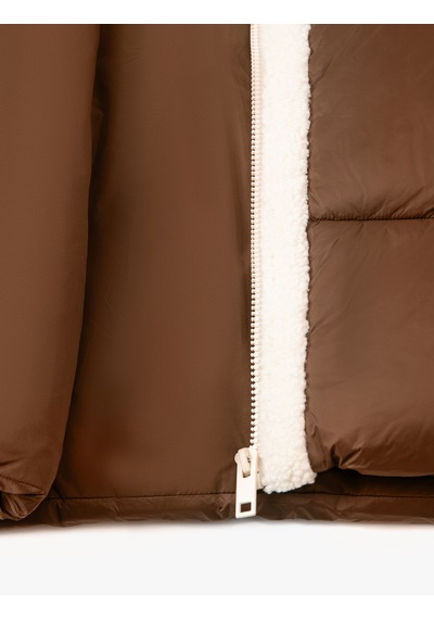 Koton Kısa Şişme Mont Fermuarlı Peluş Detaylı Cepli Kahverengi 5wal20066ıw Kahve Kahverengi Koton Kısa Şişme Mont Fermuarlı Peluş Detaylı Cepli Kahverengi 5wal20066ıw Kahve Kahverengi