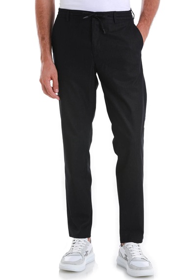 Hatemoğlu Lacivert Dinamik Fit Düz Yandan Cepli Pamuklu Jogger Pantolon 29262024c004 005 Lacivert Hatemoğlu Lacivert Dinamik Fit Düz Yandan Cepli Pamuklu Jogger Pantolon 29262024c004 005 Lacivert