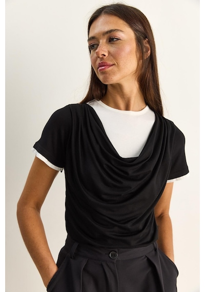 Shade Kadın Çift Kat Görünümlü Degaje Yaka Kısa Kol T-shirt 6140 60286132 - Siyah