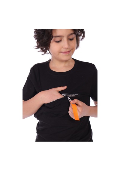 Toontoy Kids Toontoy Erkek Çocuk Önü Süs Fermuarlı Kol Kısmı Arma Detaylı Tişört Siyah