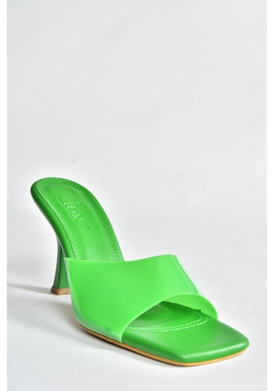 Fox Shoes Yeşil Şeffaf Görünümlü Kalın Topuklu Kadın Terlik P590033209
