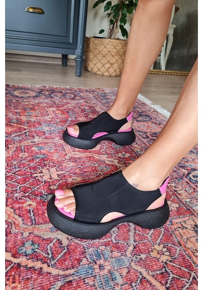 022 23547 Topukla Kadın Deri Dolgu Tabanlı Konford Sandalet 001