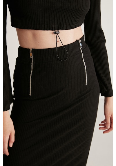 Ethıquet Lauren Kadın Slim Fit Fermuar Detaylı Midi Siyah Etek