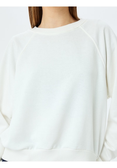 Koton Bisiklet Yaka Uzun Kollu Basic Oversize Sweatshirt Bej 5sal10468ık Ekru