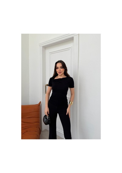 Evoa Kadın Asimetrik Yaka Drape & Büzgü Detaylı Bluz Siyah Siyah