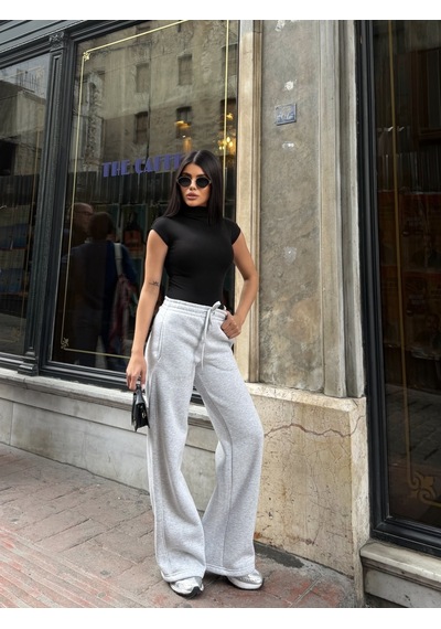 Out Of Standart Kadın Wide-leg Kalıp Beli Lastikli Kordon Detaylı Eşofman Altı Kar Melanj Out Of Standart Kadın Wide-leg Kalıp Beli Lastikli Kordon Detaylı Eşofman Altı Kar Melanj