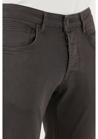 Buratti Streç Pamuklu Slim Fit Normal Bel Dar Paça Jeans Erkek Kot Pantolon 1115C24Napoli Füme Buratti Streç Pamuklu Slim Fit Normal Bel Dar Paça Jeans Erkek Kot Pantolon 1115C24Napoli Füme