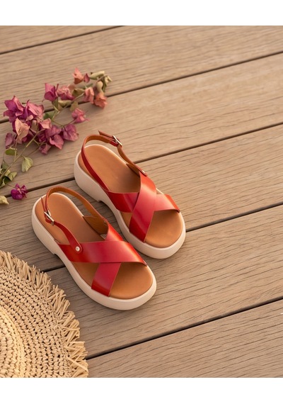 Futsishoes Jade Kırmızı Hakiki Deri Çapraz Bantlı Platform Topuklu Bilekten Tokalı Kadın Sandalet Futsishoes Jade Kırmızı Hakiki Deri Çapraz Bantlı Platform Topuklu Bilekten Tokalı Kadın Sandalet