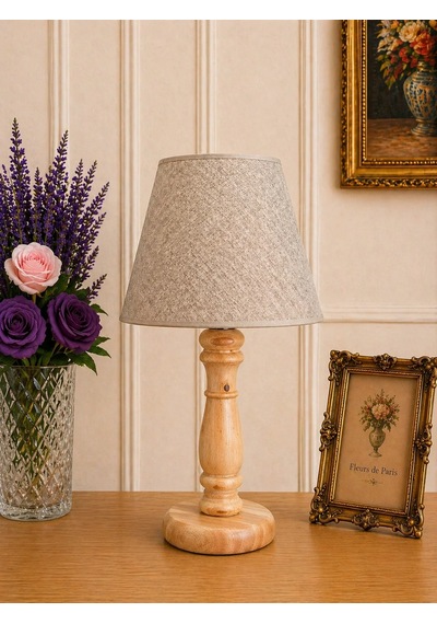 Vizon Kumaş Başlık Doğal Ahşap Ayaklı Modern Abajur 45x25 Cm