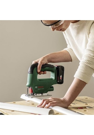 Bosch Akülü Darbeli Matkap DIY Set EasyImpact 18V-40 + EasySaw 18V-70 - 06039D810A