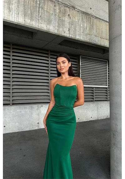 DefyModa Kadın Esnek Likralı Kumaş Straplez Maxi Abiye Elbise Zümrüt