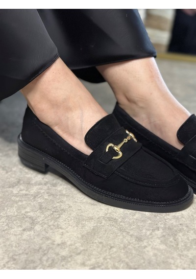 Günlük Kadın Siyah Loafer Klasik Desenli Taban Tokalı Oval Burunlu Makosen Ayakkabı 120 Siyah Süet Altın Günlük Kadın Siyah Loafer Klasik Desenli Taban Tokalı Oval Burunlu Makosen Ayakkabı 120 Siyah Süet Altın