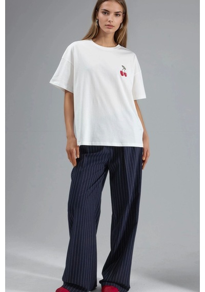 Hiccup Oversize Nakışlı Örme T-shirt Tozlu Beyaz