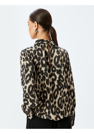 Koton Pile Detaylı Manşetli Dik Yaka Leopar Desenli Bluz Siyah Desenli 5wak60252uw Siyah Koton Pile Detaylı Manşetli Dik Yaka Leopar Desenli Bluz Siyah Desenli 5wak60252uw Siyah