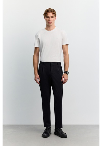 Avva Erkek Siyah Yanı Lastik Kırışmaz Teknik Kumaş Slim Fit Pantolon A62y3014