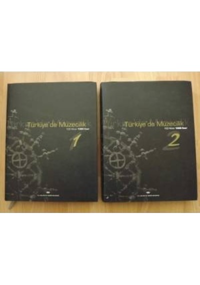 Türkiye´de Müzecilik 100 Müze 1000 Eser kutulu 2 Cilt