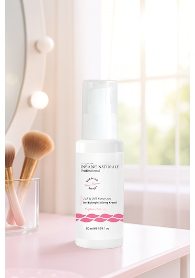 Insane Naturale Uva & Uvb Ton Eşitleyici ve Koruyucu Güneş Kremi SPF50+ 50 ML