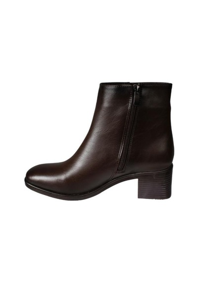 Yazkış Ayakkabı Yazkış Kadın Siyah Kahverengi Cilt 13cm Bilek Boyu 5cm Kalın Topuk Kut Burun Bot Kahverengi Yazkış Ayakkabı Yazkış Kadın Siyah Kahverengi Cilt 13cm Bilek Boyu 5cm Kalın Topuk Kut Burun Bot Kahverengi