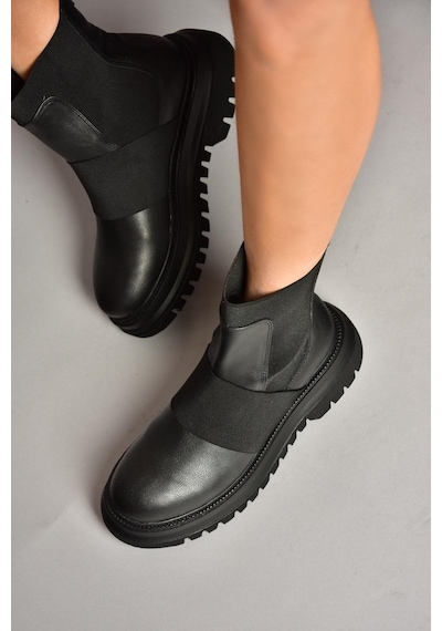 Fox Shoes T312101909 Siyah Kalın Tabanlı Kadın Bot Siyah