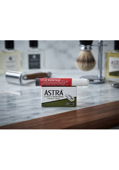 Astra Platinum Çift Taraflı Yaprak Jilet 200 Adet 2 Kutu + İ.h.a. Kalem Kantaşı 12'li Set Klasik Tıraş Seti