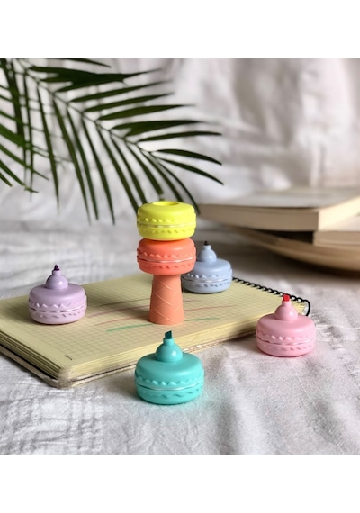 Makaron 6'lı Keçeli Kalem ve Çikolata Kokulu Misgibi Defter set